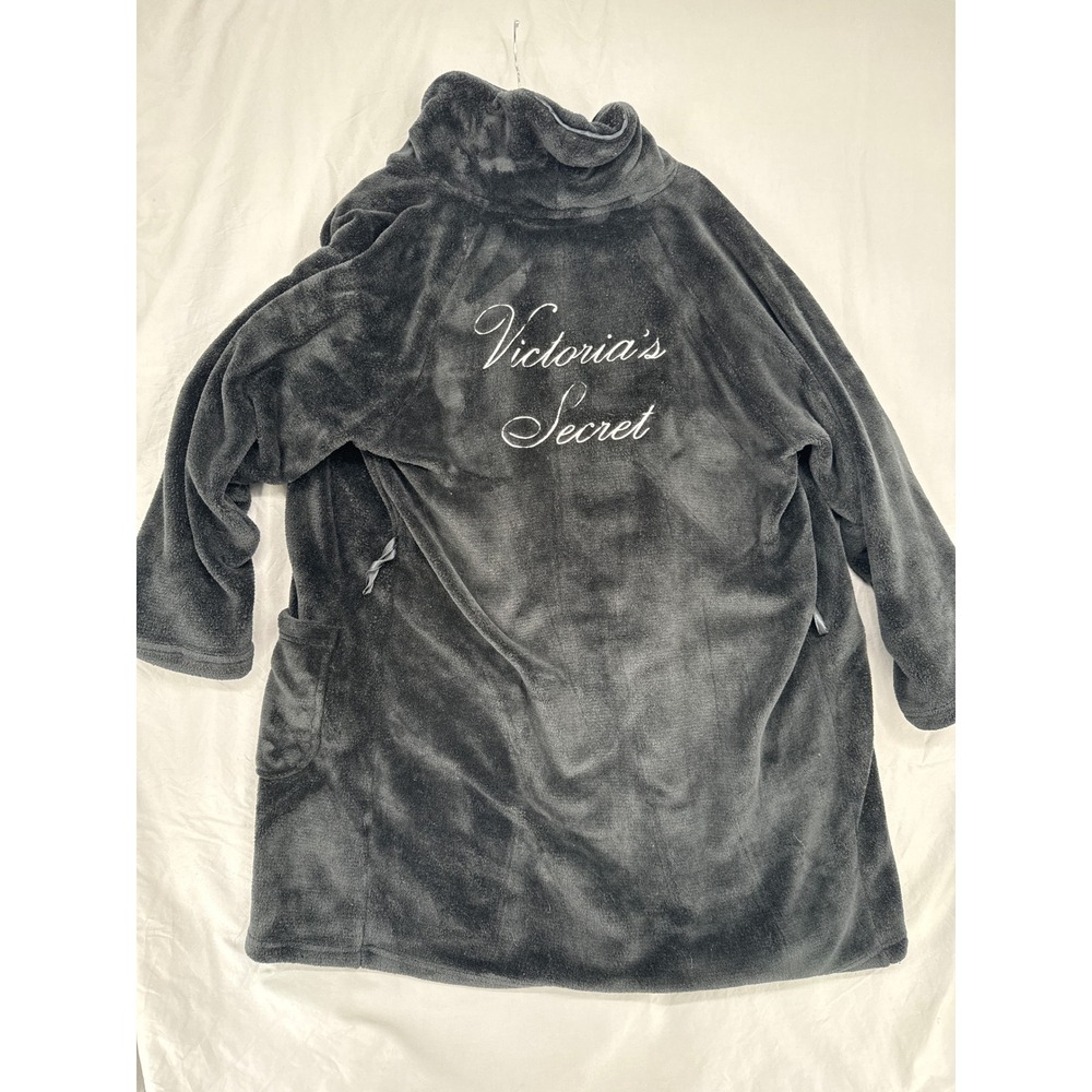 Victorias Secret Charcoal Gray Plush Fleece Logo Wrap Robe ML 11162549 09 21